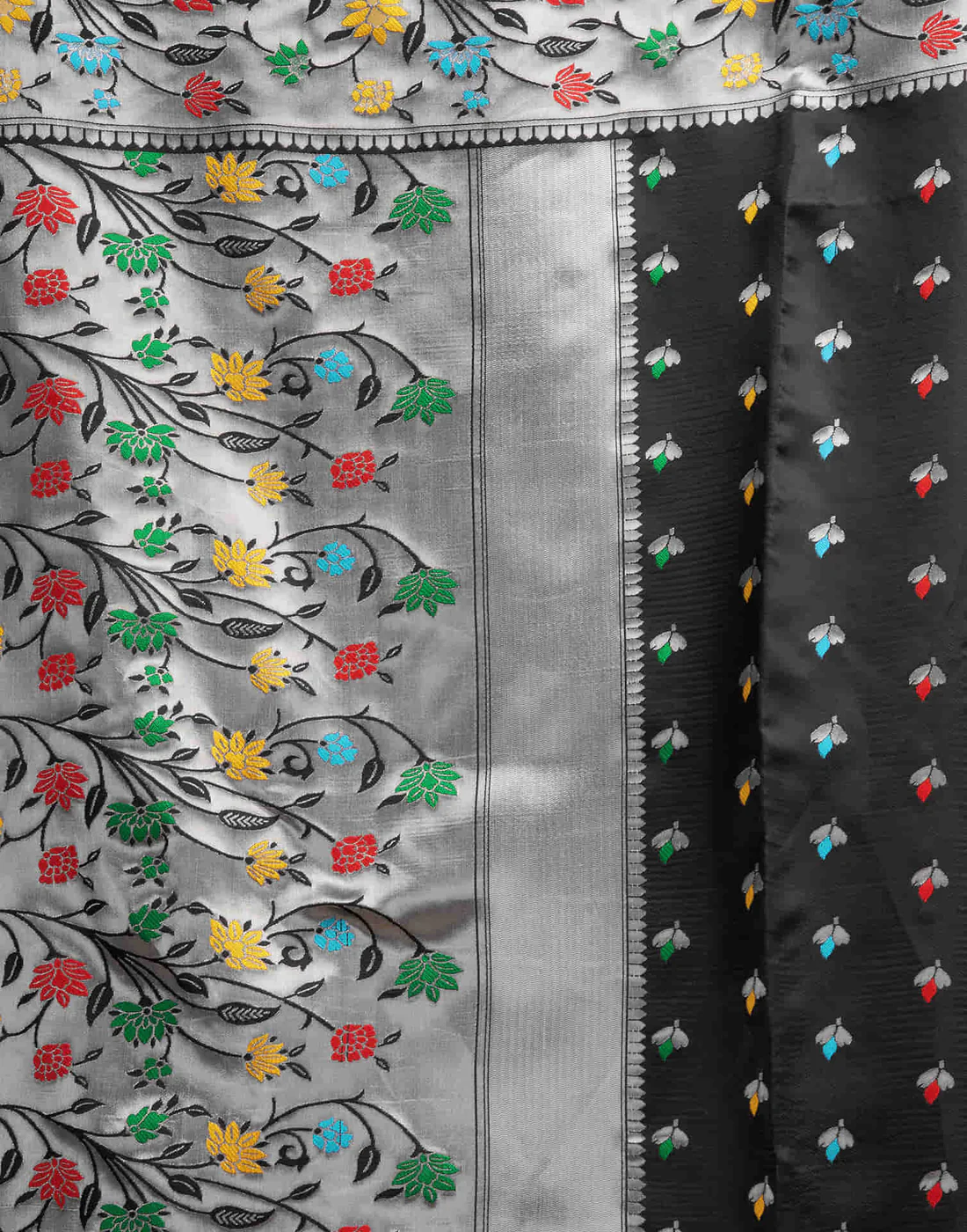 Mysaree Jacquard Saree — Midnight Bloom Elegance