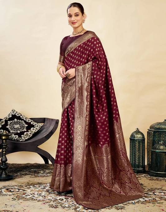 MySaree Premium Jacquard Saree – Regal Emerald Green Zari Border