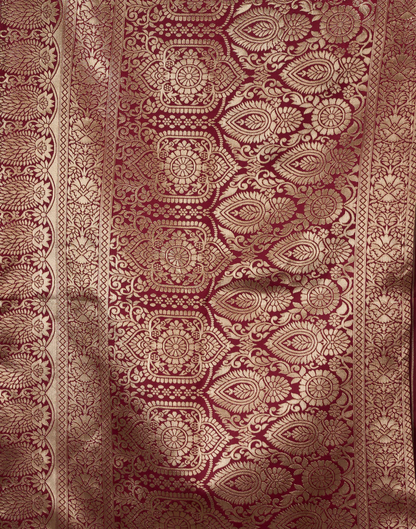 MySaree Premium Jacquard Saree – Regal Emerald Green Zari Border