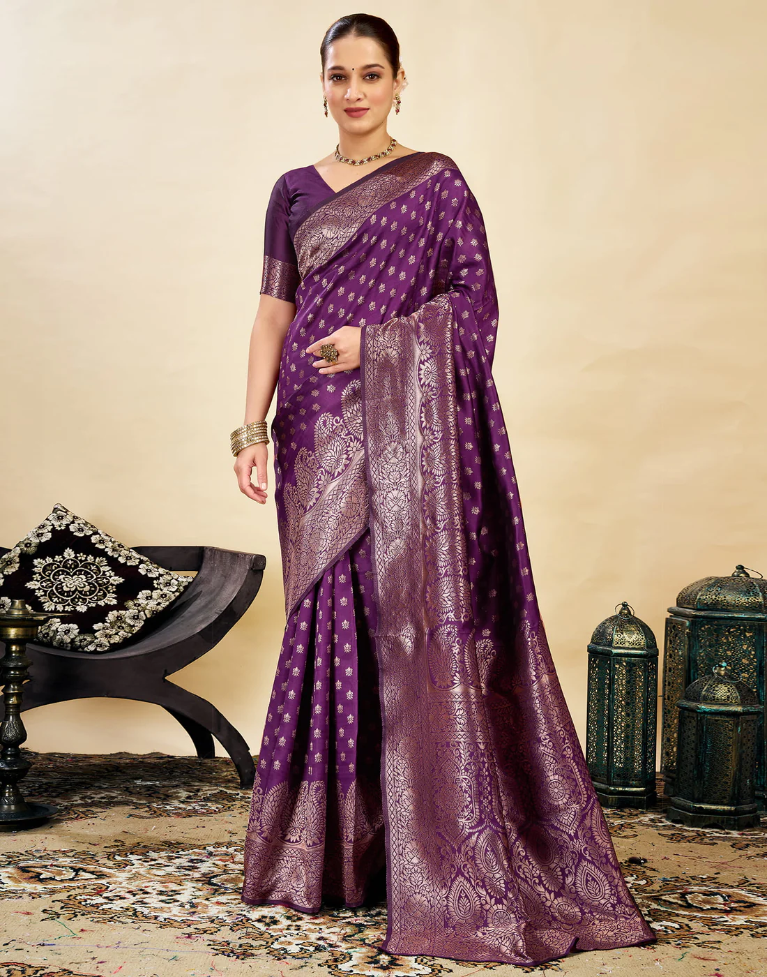 MySaree Premium Jacquard Saree – Regal Emerald Green Zari Border