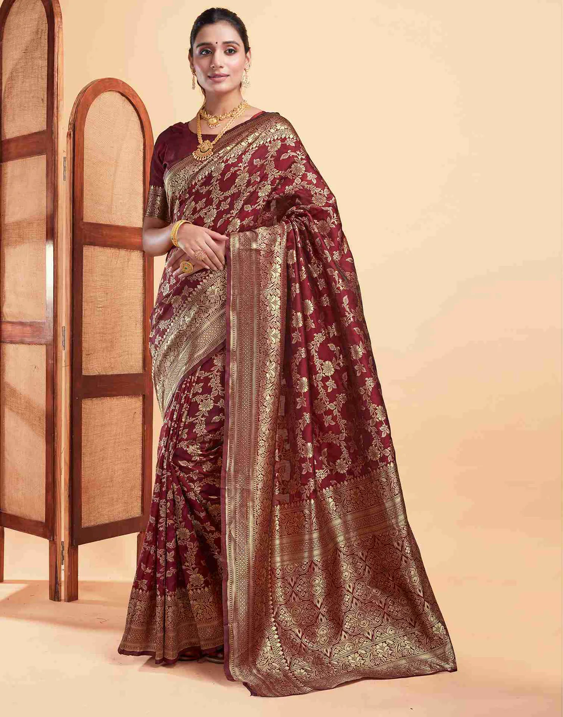 MySaree Emerald Green Jacquard Saree – Golden Floral Zari Weave