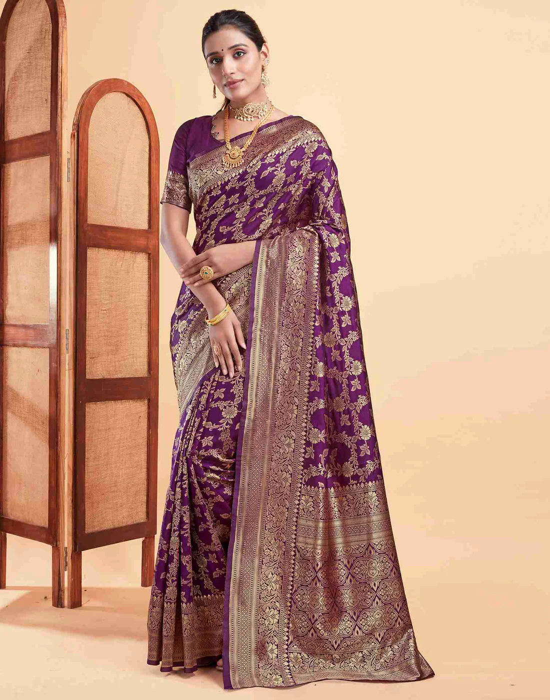 MySaree Emerald Green Jacquard Saree – Golden Floral Zari Weave