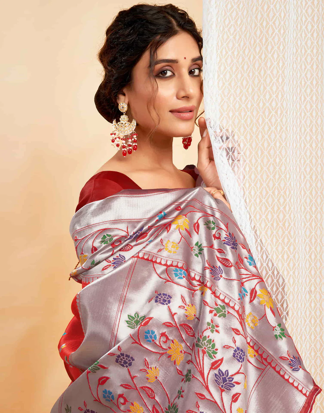 Mysaree Jacquard Saree — Scarlet Bloom Elegance